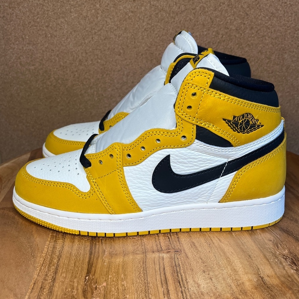 Jordan 1 retro high og
Brand new - Picture 2 of 15